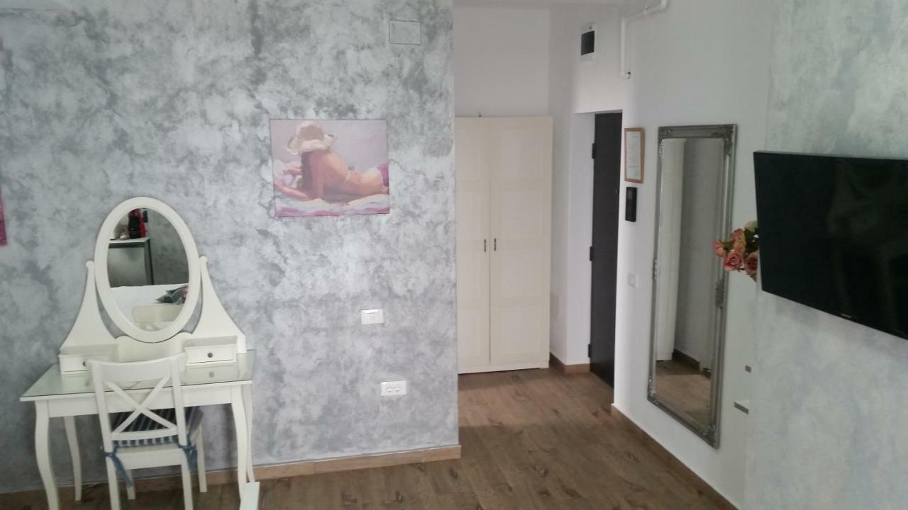 Bluemarina Apartamente มามายา ภายนอก รูปภาพ